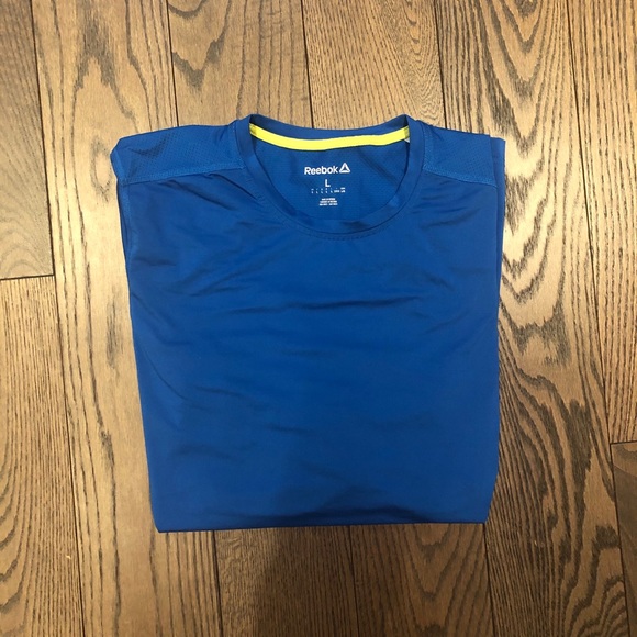 Reebok blue dry-fit workout shirt - Picture 2 of 2